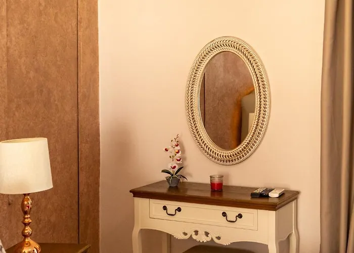 Knights' Castle Bed & Breakfast