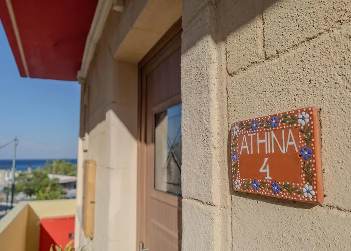 Knights' Castle B&B 아크앤젤로스