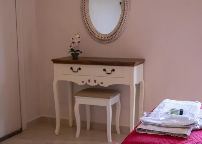 Knights' Castle Bed & Breakfast 3*